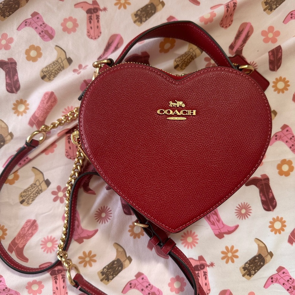 MOVING SALE | Coach Red Heart Bag